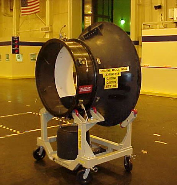 Custom cart for engine test