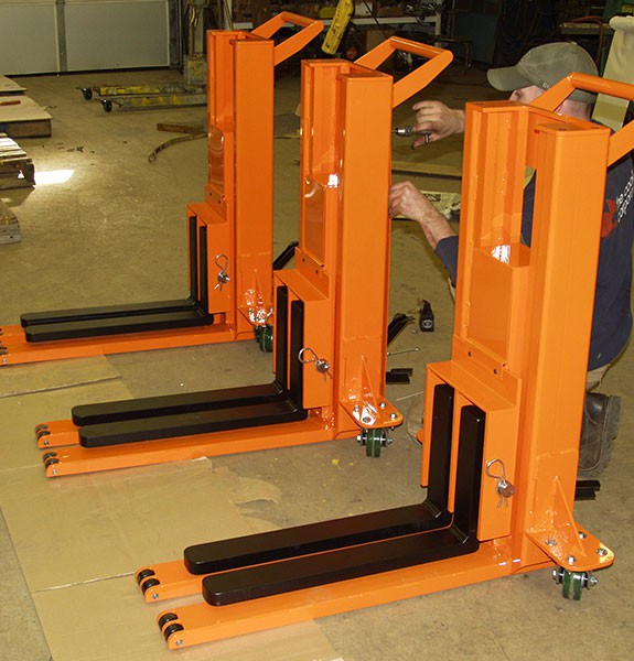 Custom low profile hydraulic transformer lift #2