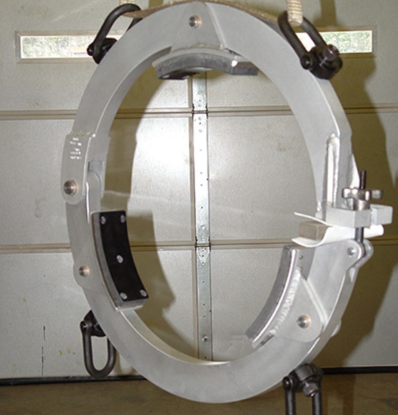 Manual OD clamp handling device